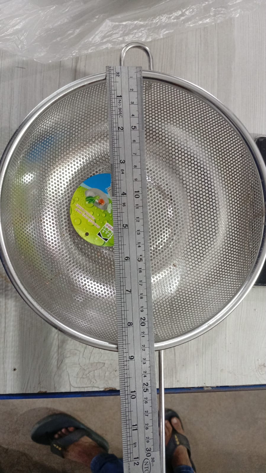 Stainless Steel Colander Strainer Basket with Handle β French Frying Basket, Kitchen Cooking Tool for Washing Vegetables, Draining Pasta, Frying Food & Fruits