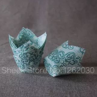 100 Pcs - Tulip Cupcake Liners with Green Model