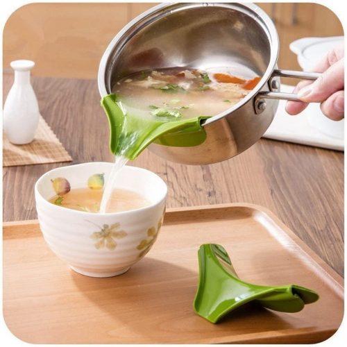 Silicone Pot Pour Funnel Nozzle Slip On Soup Spout Funnel for Pots Pans and Bowls and Jars Kitchen Gadget Tool Anti-Spill