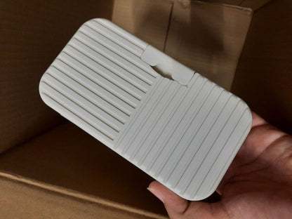 Hand rolling carpet sweeper and crumb brush collector, manual table sweeper for quick cleanup of crumbs and dust from carpets and rugs