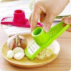 Mini multi-functional tool for grinding and grating ginger and garlic, compact kitchen cutter and mincer