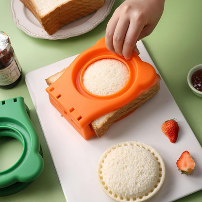 Bread pocket maker kitchen tool for sealed sandwiches